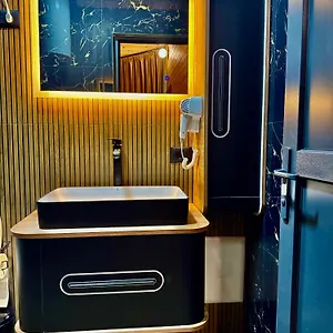  Bed & Breakfast Krojet E Rrogamit