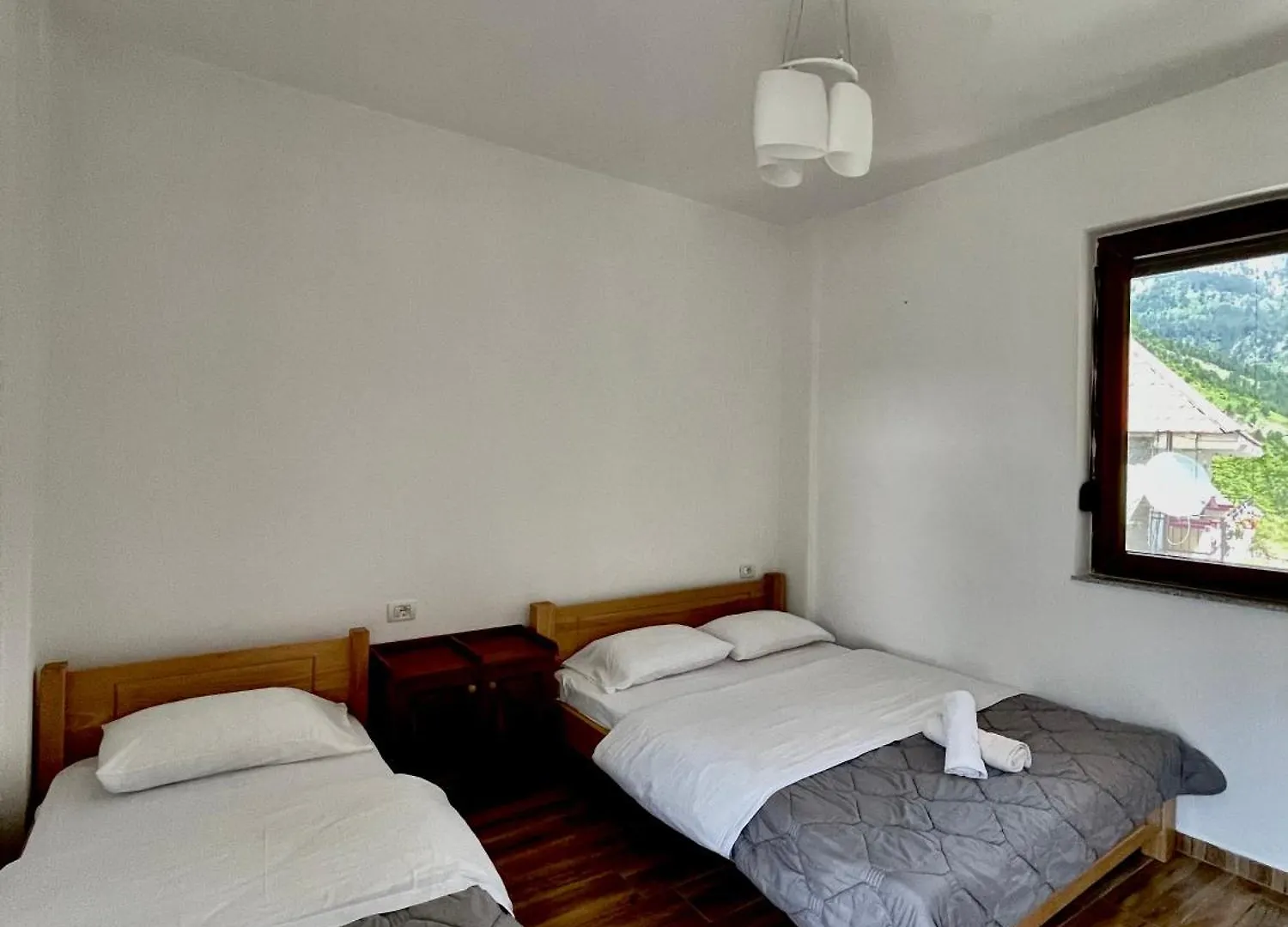 Lazer Cardaku Guest House Valbone 0*,