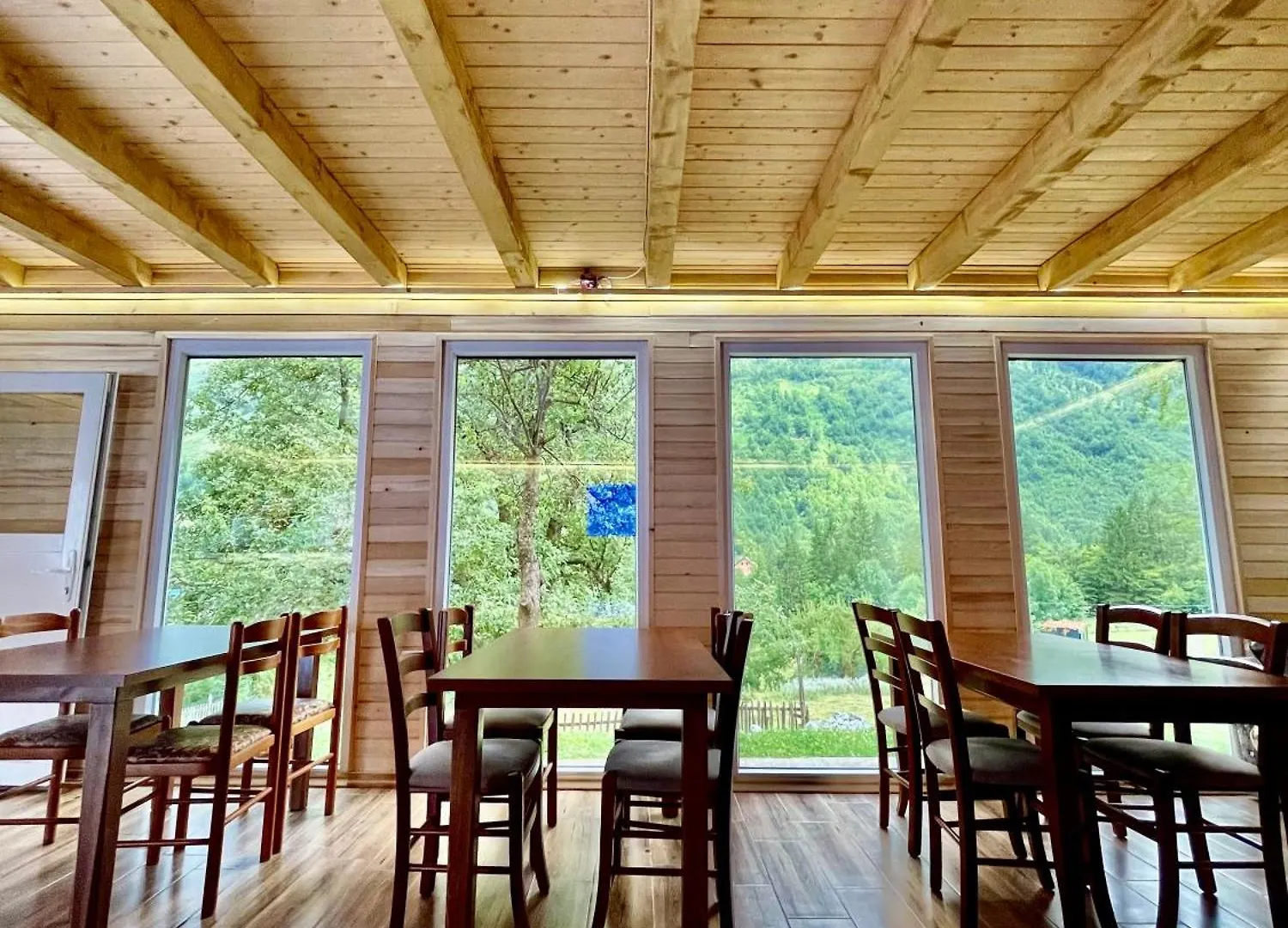 Bed & Breakfast Lazer Cardaku Guest House Valbone Albania